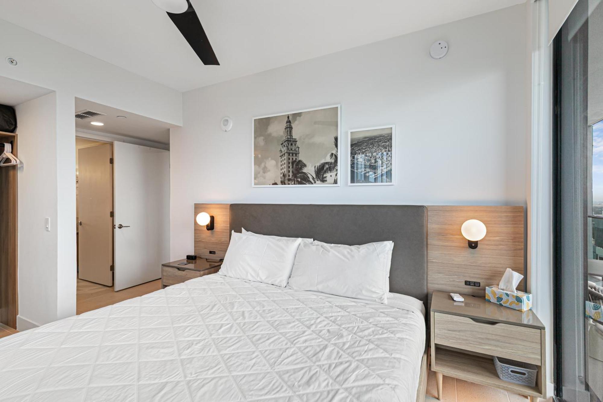Apartamento Grand Vista 4501 *