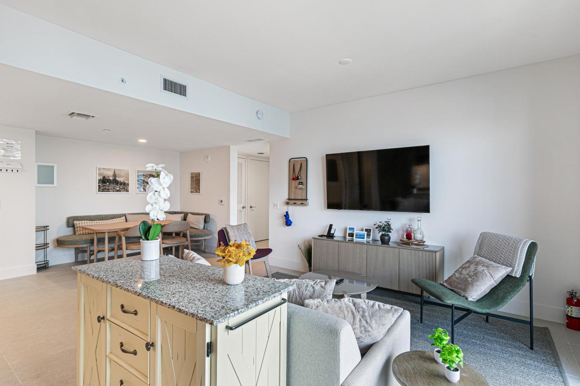 Apartamento Grand Vista 4501 *