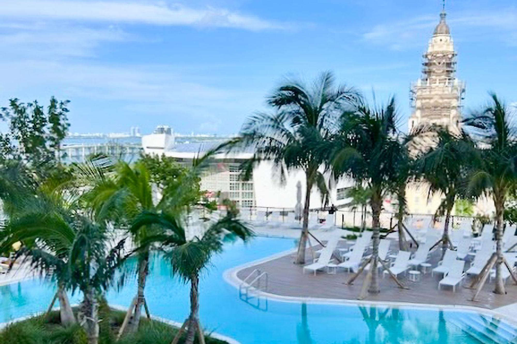 Apartamento Grand Vista 4501 *